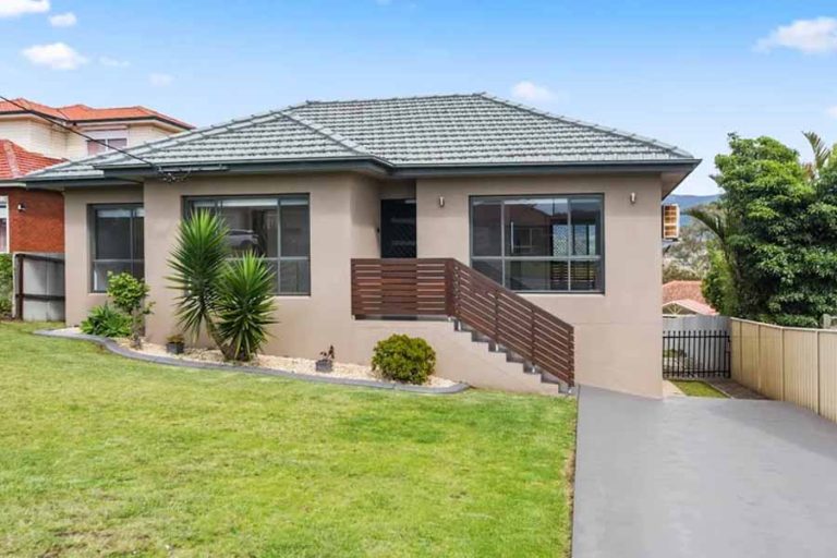 Dapto, NSW